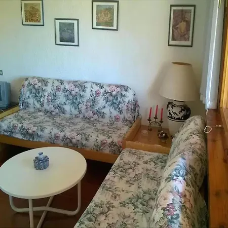 In With Garden Apartman *